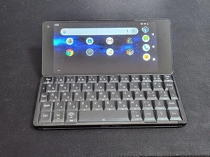 Planet Computers Gemini PDA 4G 64GB Black SIM Free w/Accessories from Japan - Picture 1 of 4