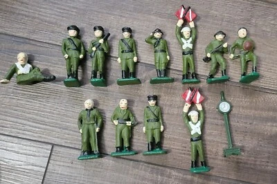 Lote de 13 soldados de juguete de hierro fundido Barclay Manoil de colección - Segunda Guerra Mundial Segunda Guerra Mundial 3" Foto 1 de 4