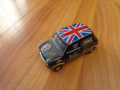 1/43 Cararama Classico - Mini Cooper Nero + Union Jack ' Inglese Auto Trofeo' - Immagine 1 di 2