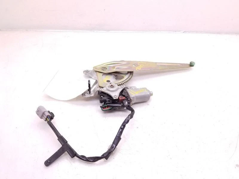 98-07 LEXUS LX470 DRIVER SIDE REAR WINDOW REGULATOR  - Image 1 of 4