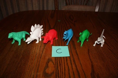 Juego completo de los seis dinosaurios Tootsietoy C - Ajax, Joy Toy, Marx, MPC, Timmee Foto 1 de 4