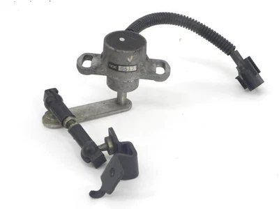 Sensor de nivel de altura de conducción de suspensión neumática trasera OEM para 04-10 Infiniti QX56 Armada Foto 1 de 4