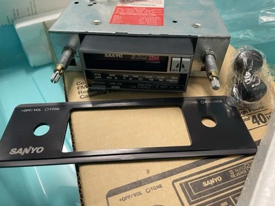 Sanyo Car Radio Cassette FT222MHP Brand New - Image 1 of 4