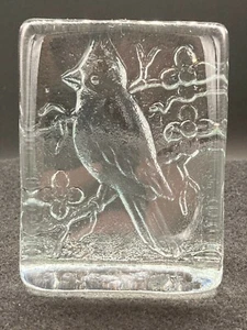 Glass block, reverse carved, cardinal on a flowering branch paperweight - Picture 1 of 9