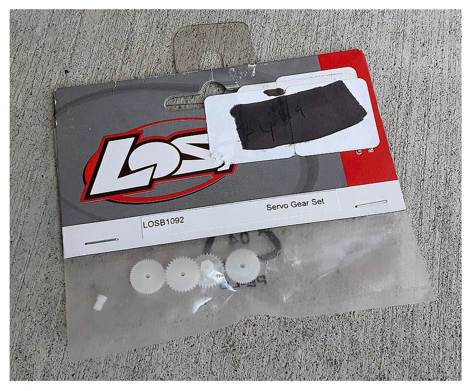 Team Losi LOSB1092 Mini-T/V Steering Servo Gear Set - Image 1 of 1