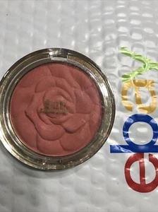 MILANI Flower Powder Blush 09 AMERICAN BEAUTY ROSE unsealed NWOB Flaw - Picture 1 of 3
