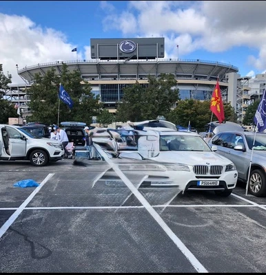 Lote 41 de passe de estacionamento Penn State Nebraska RV - Imagem 1 de 3