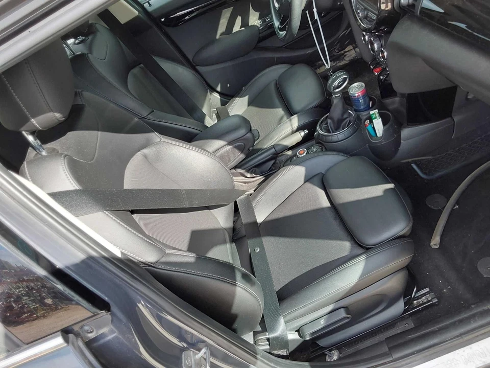 Used Front Right Seat Belt Front fits: 2016 Mini COOPER bucket HT 4 Dr passenger Foto 1 de 4