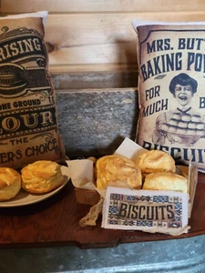 Primitive Fake Faux Food Display Prop BISCUITS/ Wooden Crate Country Farmhouse - Picture 1 of 8
