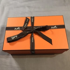 Hermes Scatola Vuota 14x8,5x5 Pollici Nastro Arancione Tessuto Conservazione Regalo - Foto 1 di 17