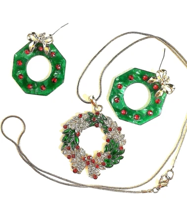 Green Lucite & Gold Toned Christmas Wreath Necklace & Earrings Set W/Crystals - Image 1 of 4