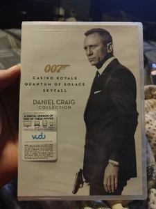 007 Daniel Craig Collection 3-Disc DVD Casino Royale, Quantum of Solace, Skyfall - Picture 1 of 2