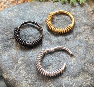 Anillo de segmento con bisagras bobina de resorte 1 pieza 16 g hélice tabique clicker acero quirúrgico Foto 1 de 4