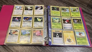 Pokémon LOT Binder Collection With OVER 300 Cards, Old (1990)s, New And Rare! - Picture 1 of 16