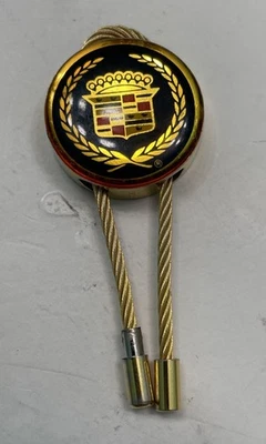 Keychain Cadillac Metal Enamel Emblem Key Fob Gift Accessory - Image 1 of 4