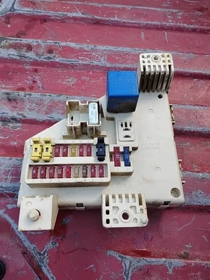 1998 Dodge Ram 2500 8.0L V10  Interior Cabin Fuse Box 16238AC  - Image 1 of 2