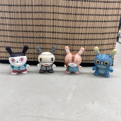 Kidrobot Dunny Lote de 4 figuras de vinilo de 3"" Foto 1 de 4