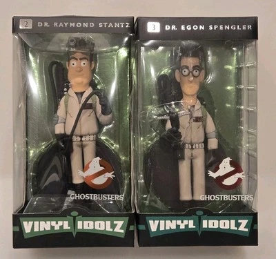 Лот из 2 виниловых фигурок Funko Idolz Ghostbusters Dr Raymond Stantz Egon Spengler - Изображение 1 из 4