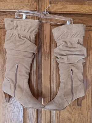 女式 8.5W 麂皮绒懒人磨砂小牛皮靴棕褐色 — 第 1/4 张图片