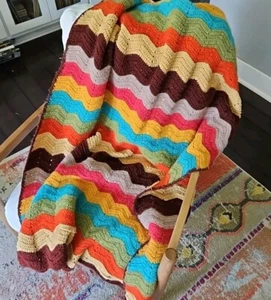 Vtg Crochet Afghan Blanket Throw Ripple Stitch Wavy Pattern Earth Tone 52x36 - Picture 1 of 3
