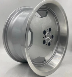 4 jantes neuves 17’ style Pack Sport Mercedes classe SLK CLC CLK SL CL - Foto 1 di 1