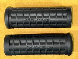 AERMACCHI HARLEY NEW 56222-62P & 56223-62P GRIPS 62-68 SPRINT XR750 - Picture 1 of 4