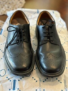 DR COMFORT WING BLACK DRESS SHOES -SIZE 9-USED ONLY TWO DAYS-MINT CONDITION - Picture 1 of 8
