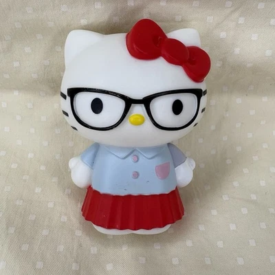 Игрушка Hello Kitty 2015 Sanrio от McDonald's - Изображение 1 из 4