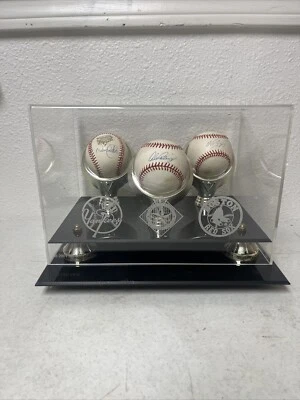 Derek Jeter Alex Rodríguez Nomar Garciaparra Autógrafo Pelotas de Béisbol En Estuche 2001 Foto 1 de 4