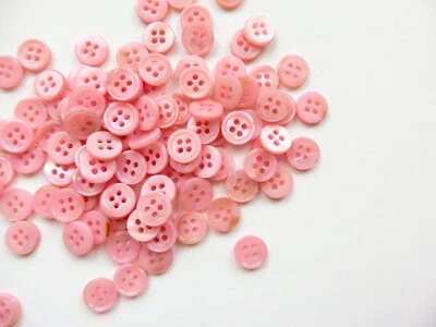 50pcs X Pink Col. Mother Of Pearl Round 4Holes Shirtng Cardigan Buttons in 10mm - Image 1 of 4