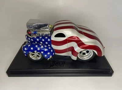 Willys Coupe 1941 Diecast 1:18 Scale Muscle Machines Hot Rod American Flag - Image 1 of 4