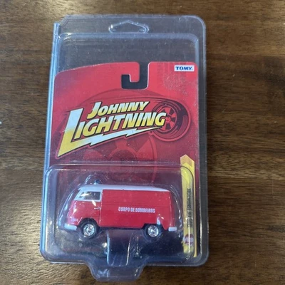 2011 Johnny Lightning 1965 VW Transporter (Rare) CORPO DE BOMBEIROS - Image 1 of 3