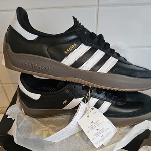 Adidas Mens Puig Samba Black white Gum skateboard trainers - UK Size 8.5 new - Picture 1 of 11