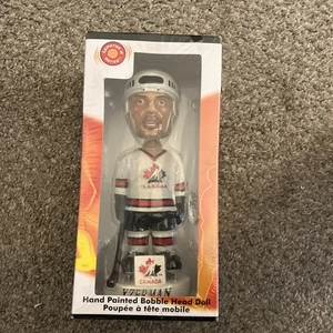 2002 Steve Yzerman NHL Team Canada Bobblehead - Collectors Series - Picture 1 of 4