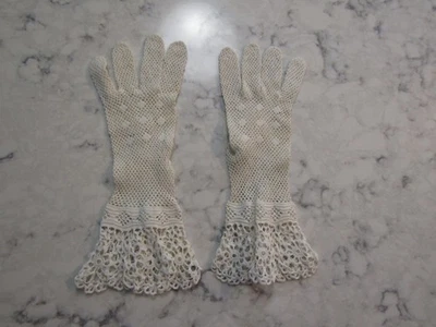 Vintage 1950's White Crocheted Cotton 10" Gloves with Ruffles---Size 6 1/2 - Image 1 of 4