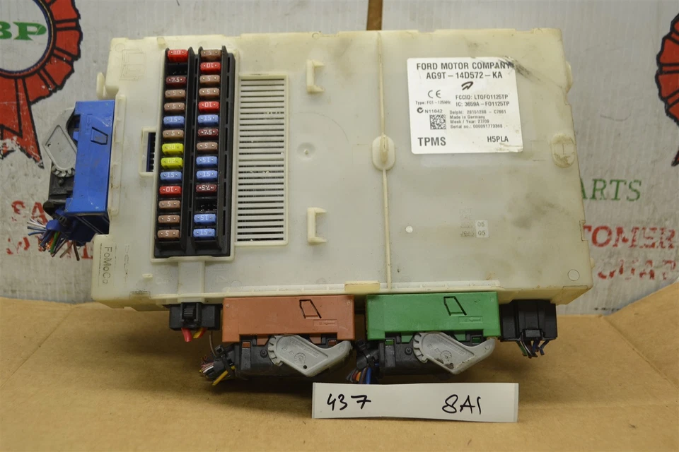 Land Rover LR2 2010 caja de fusibles conexión OEM AG9T14D572KA módulo 437-8A1 Foto 1 de 4