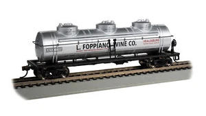 17114 Bachmann HO Gauge 40' Three-Dome Tank Car - L. Foppiano Wine Co. #1112 - Picture 1 of 1
