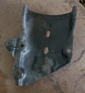 Ford Focus LW 8/11-8/15 2.0 Petrol A/C Compressor Shield 4M5G 19E918 AE - Picture 1 of 3