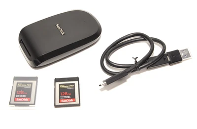 SanDisk Extreme PRO CFexpress Card Reader SDDR-F451 & 2  128GB Extreme Pro Cards - Image 1 of 4
