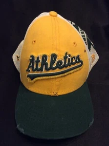 Cappello Youth Oakland Athletics New Era Classic 39Thirty Flex Fit Youth Small Giallo - Foto 1 di 5