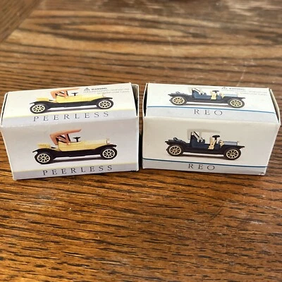 1910 Pierce Arrow Collectible Miniature Die-Cast Toy Car by Readers Digest Lot - Image 1 of 4