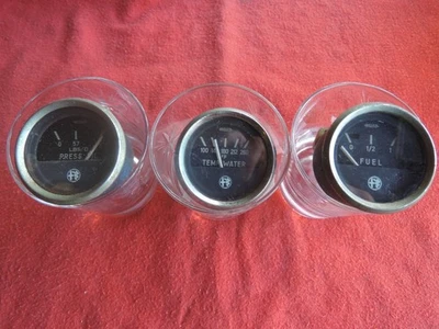 ALFA ROMEO DUETTO Usado Original JAEGER Trío de Prensa de Aceite COMBUSTIBLE Medidores de Temperatura de Agua Foto 1 de 4