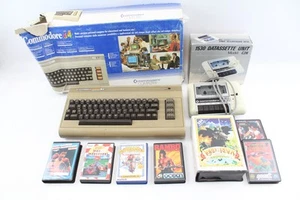 Commodore 64 NO Leads, Tape Deck & Boxed Games - Untested Sold as Not Working - Afbeelding 1 van 6