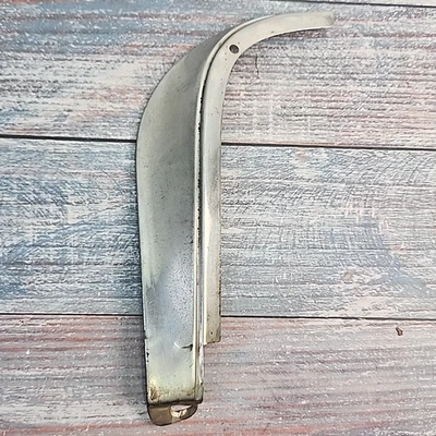 Cadillac 3633241 LH 1969-1970 guardabarros delantero inoxidable faldón extensión moldura OEM Foto 1 de 4