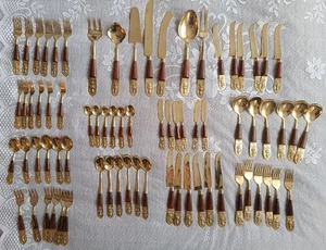 Set posate in ottone 73 pezzi Siam Thailand vintage motivo Buddha manici in legno raro - Foto 1 di 18