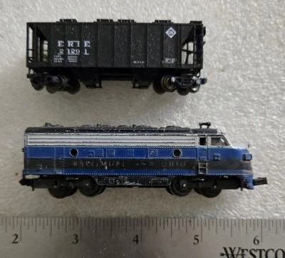 Vintage Penn Line Shell Baltimore & Ohio Train with Free One  - Image 1 of 4