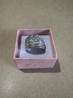 Anello Fascia Spessa Argento 925 E Zirconi Bianchi Brillanti 8GR 17MM - Immagine 1 di 3