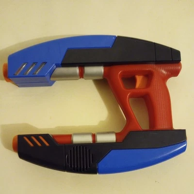 Hasbro Marvel Guardianes de la Galaxia Star Lord Elemental Blaster 2016 funcionando Foto 1 de 4