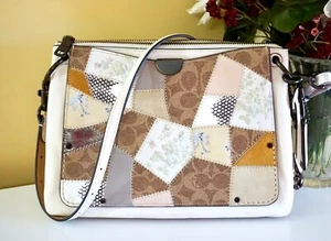Neu mit Etikett $ 550 Coach Dreamer Patchwork Crossbody Schultertasche, 68885, V5/Hellbraun Multi - Bild 1 von 12