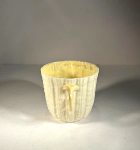 Tassen TEETASSEN Belleek Green Mark 6. VINTAGE Demitasse Tridacna? Limpet? 8er Set - Bild 1 von 6